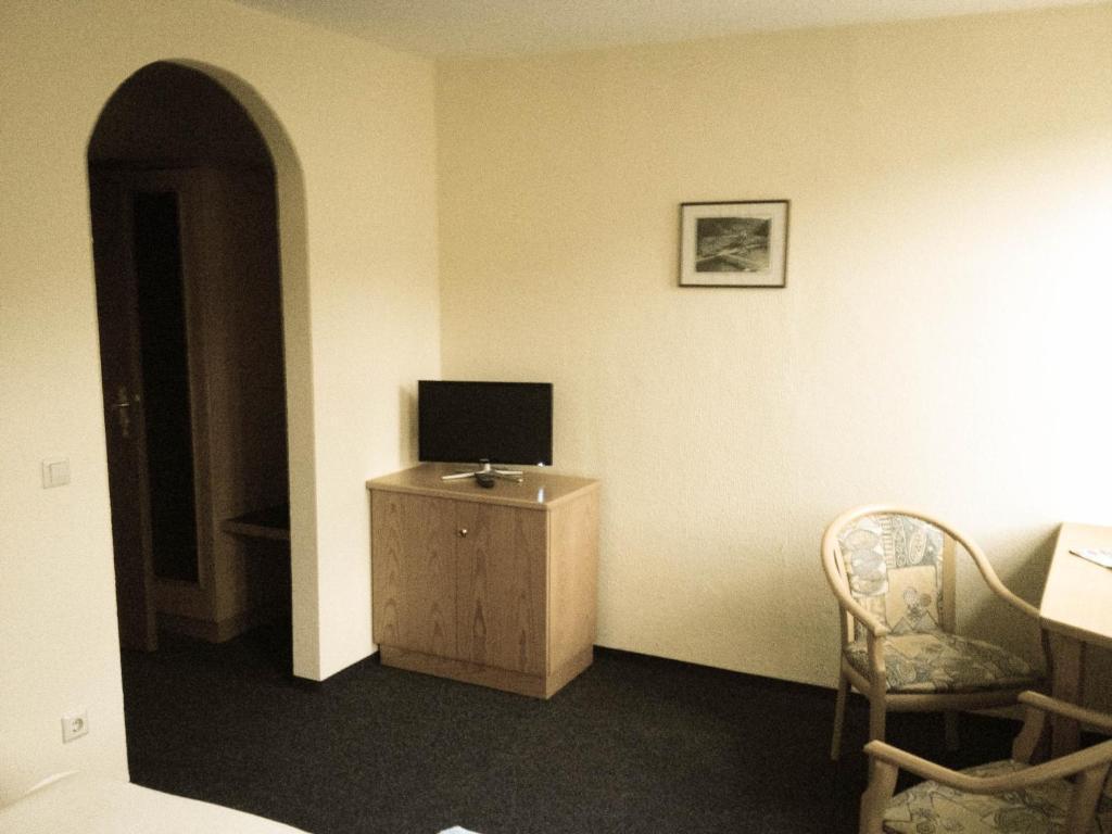 Altes Bierhaus Hotel Arzbach Buitenkant foto