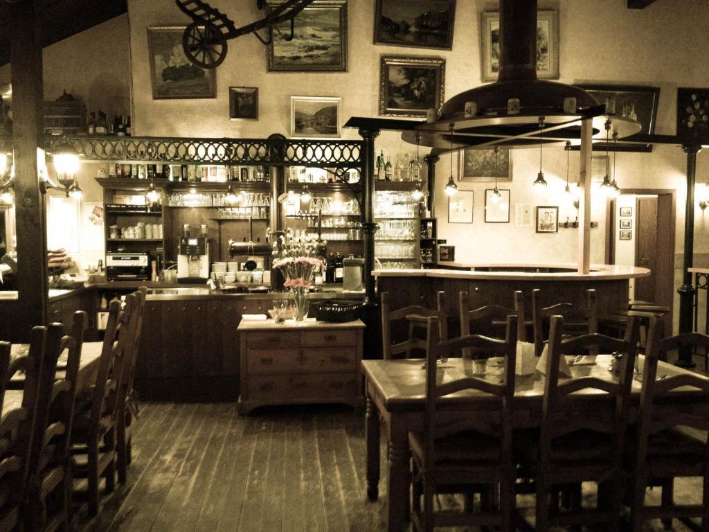 Altes Bierhaus Hotel Arzbach Buitenkant foto