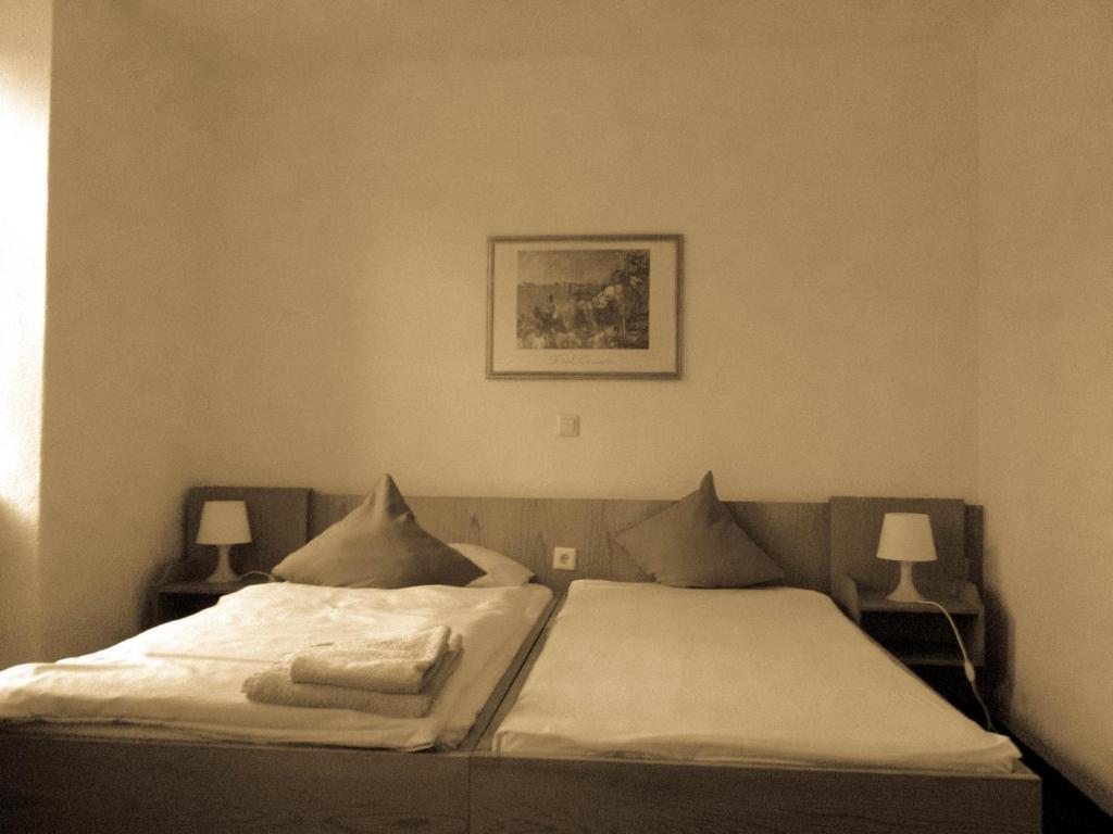 Altes Bierhaus Hotel Arzbach Kamer foto